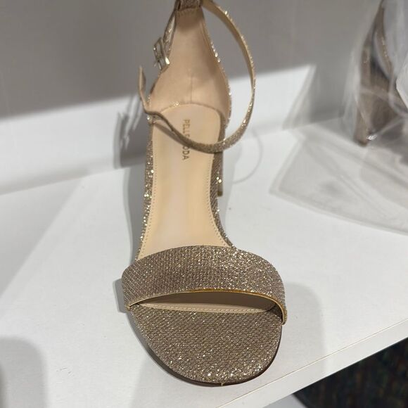 Pelle Moda Sparkling Gold Heels - Picture 1 of 6